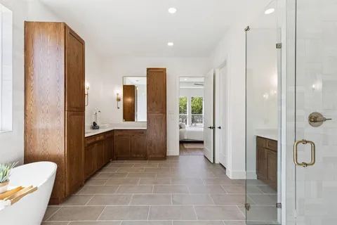 $895,000 | 3031 Stonebriar Drive, Waxahachie, TX 75165