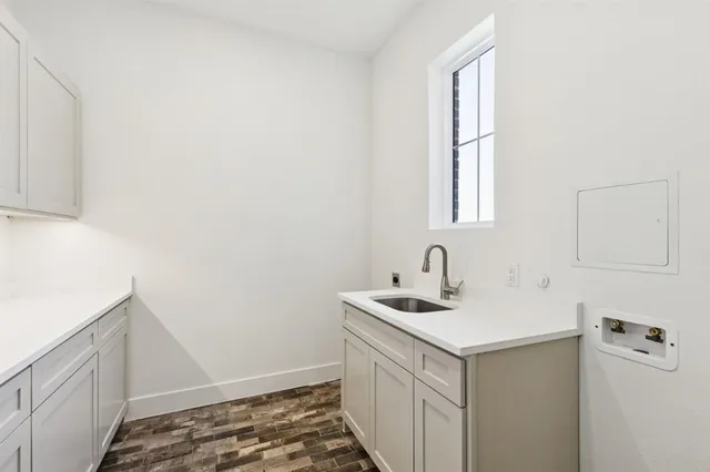 $895,000 | 3031 Stonebriar Drive, Waxahachie, TX 75165