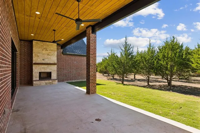 $895,000 | 3031 Stonebriar Drive, Waxahachie, TX 75165