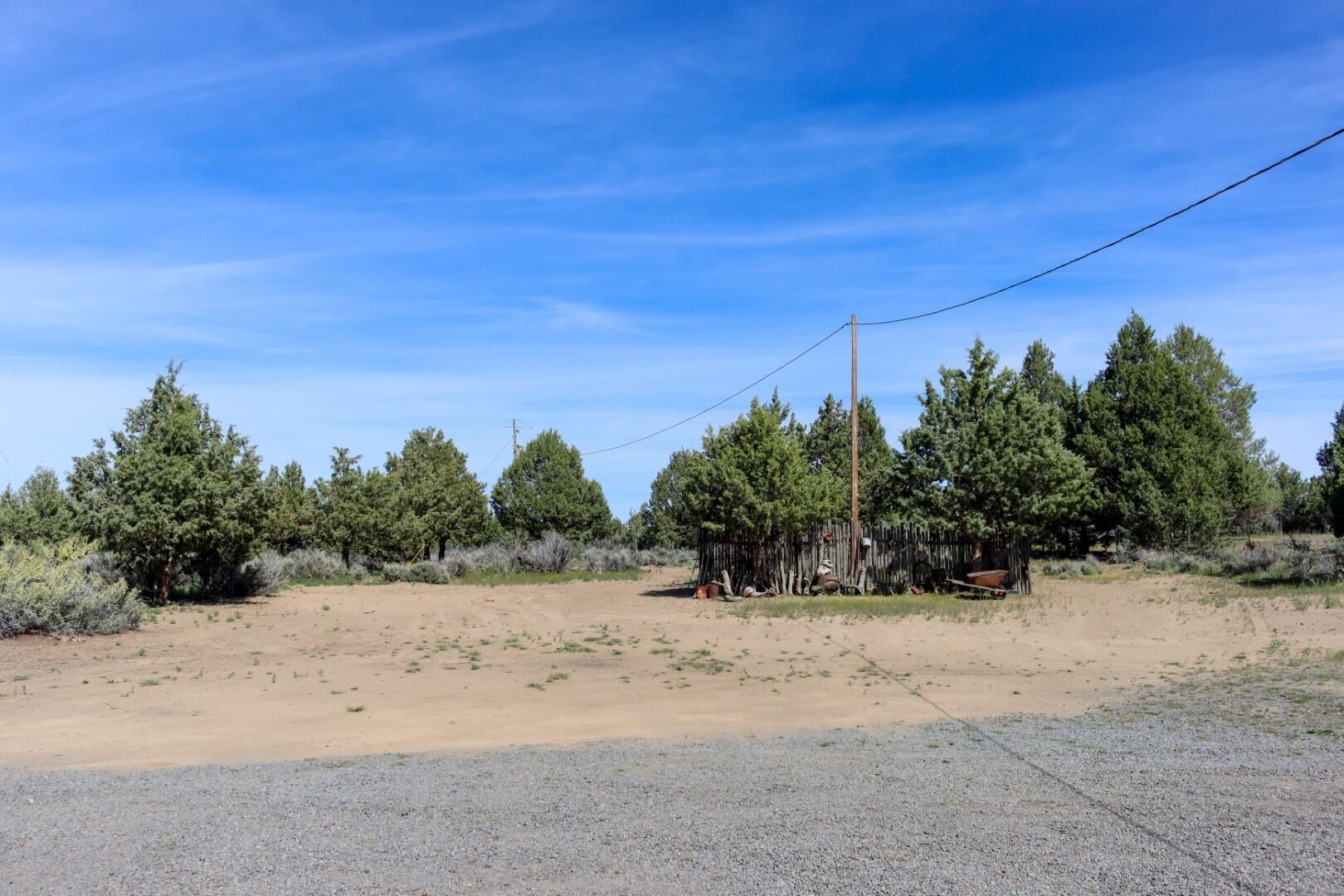 22460 McArdle Road Bend, OR 97702 - Photo 26 of 32 Pic 27