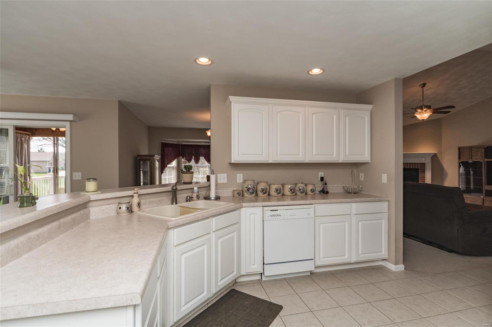 1263 Pheasant Ridge Court Shiloh, IL 62221 - Photo 13 of 30 Gallery Image 13