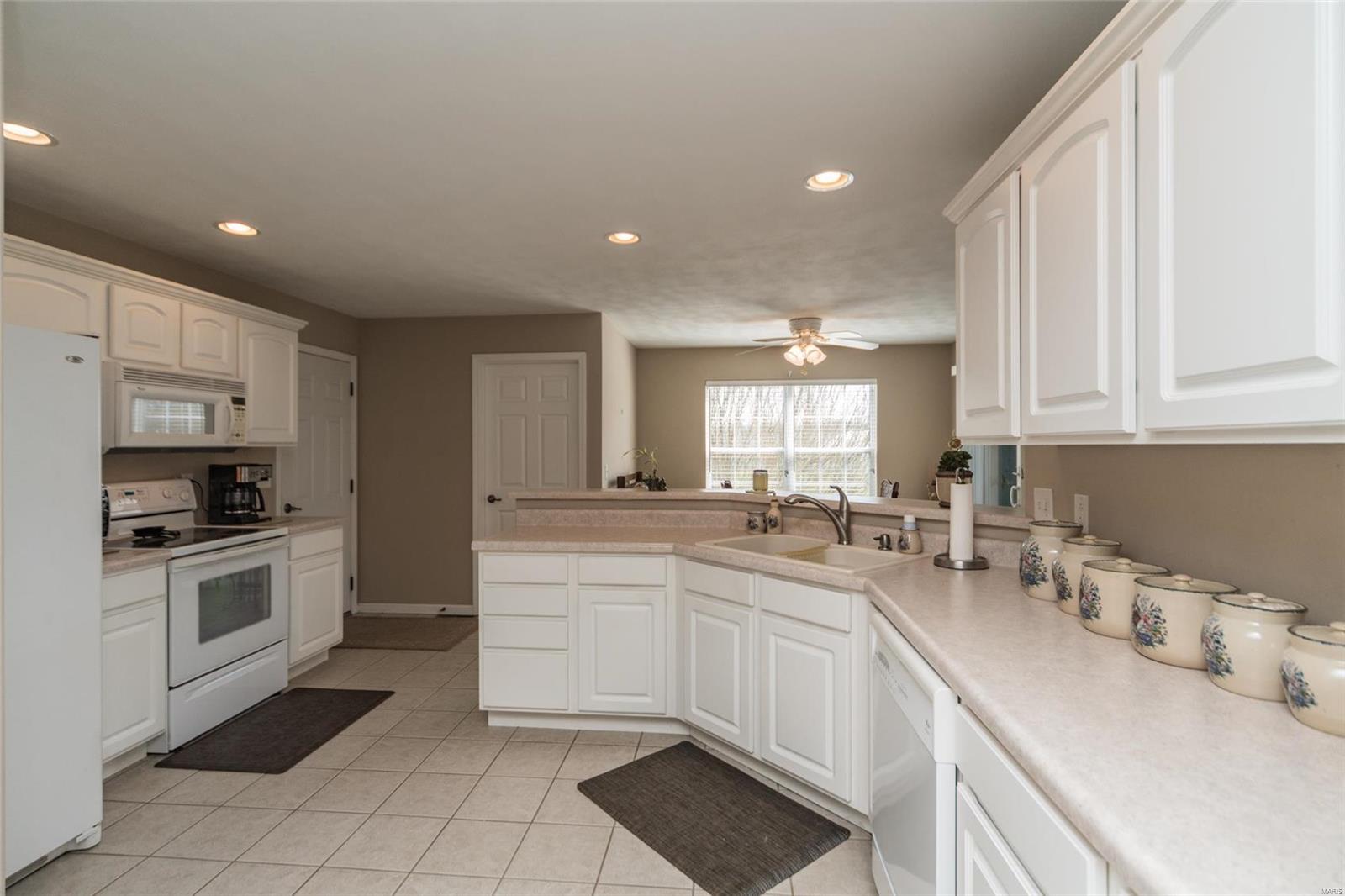 1263 Pheasant Ridge Court Shiloh, IL 62221 - Photo 14 of 30 Gallery Image 14