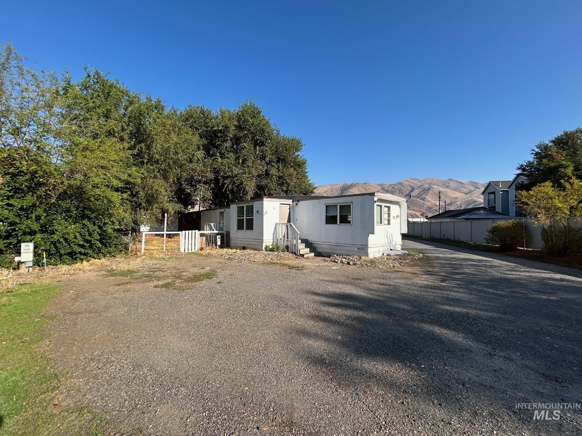 1383 Fair Street, Unit 11 Clarkston, WA 99403 - Photo 1 of 17