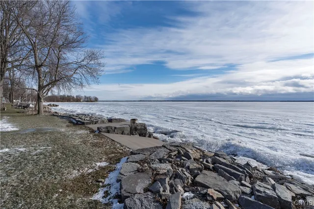 $449,000 | 26995 3 Mile Point Road, Lyme, NY 13622