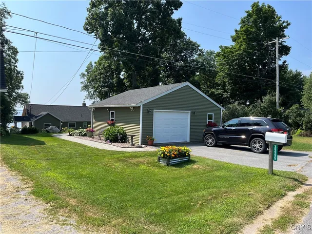 $449,000 | 26995 3 Mile Point Road, Lyme, NY 13622