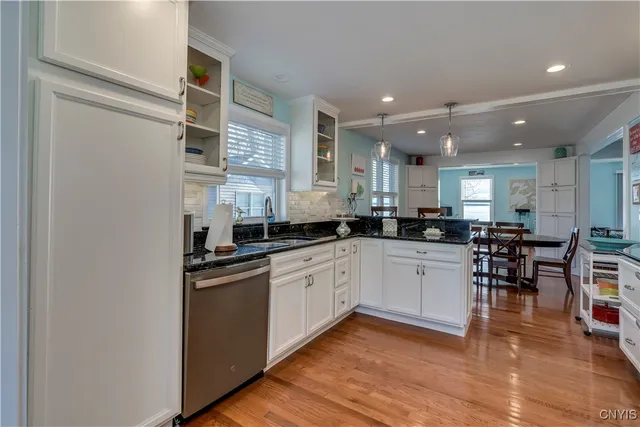 $449,000 | 26995 3 Mile Point Road, Lyme, NY 13622