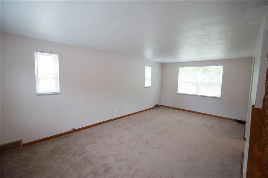 173 Poplar Ridge Road Pittsburgh, PA 15235 - Photo 4 of 16 Gallery Image 4
