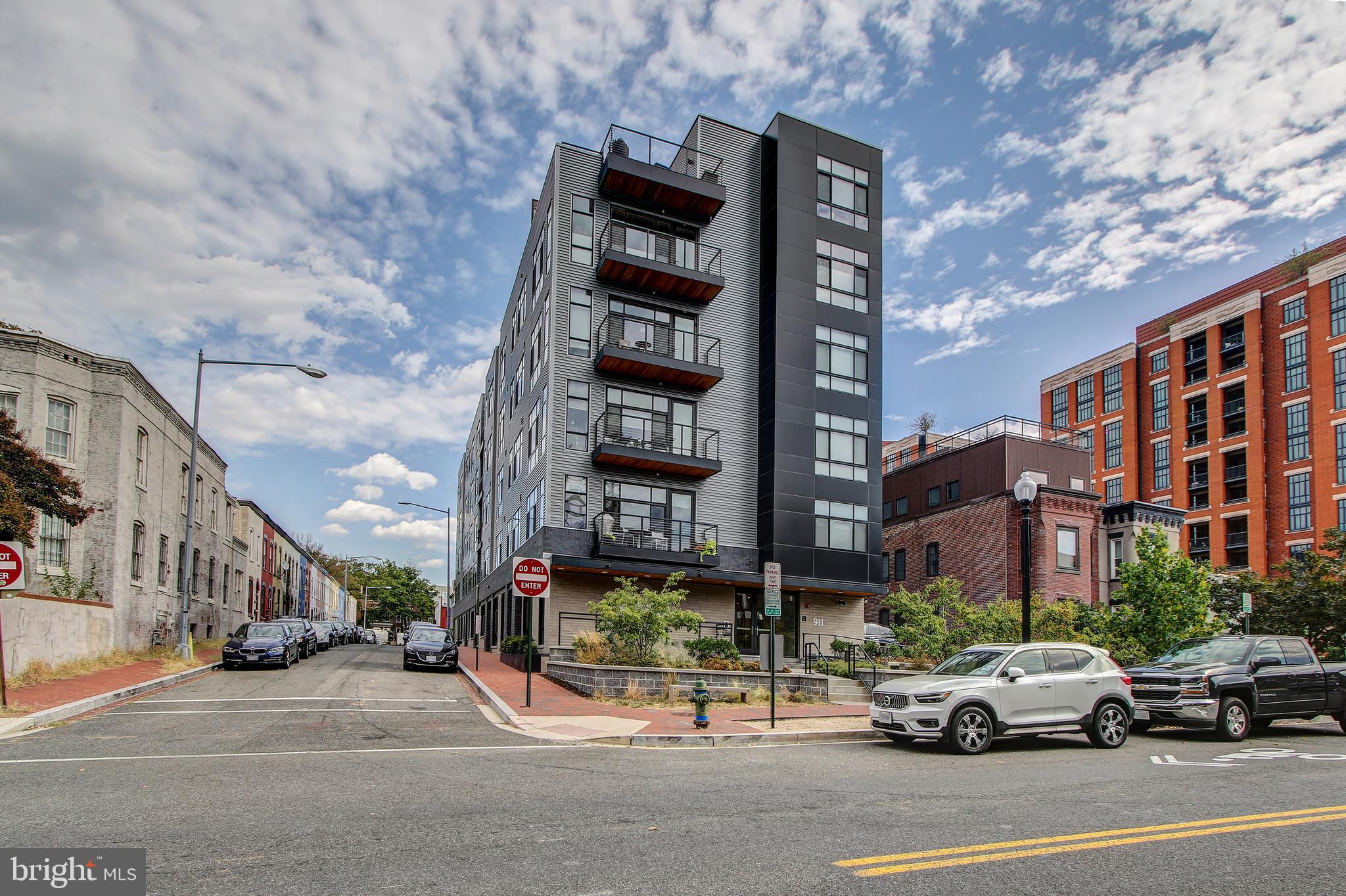 911 2nd Street Northeast, Unit 104 Washington, DC 20002 - Photo 3 of 33