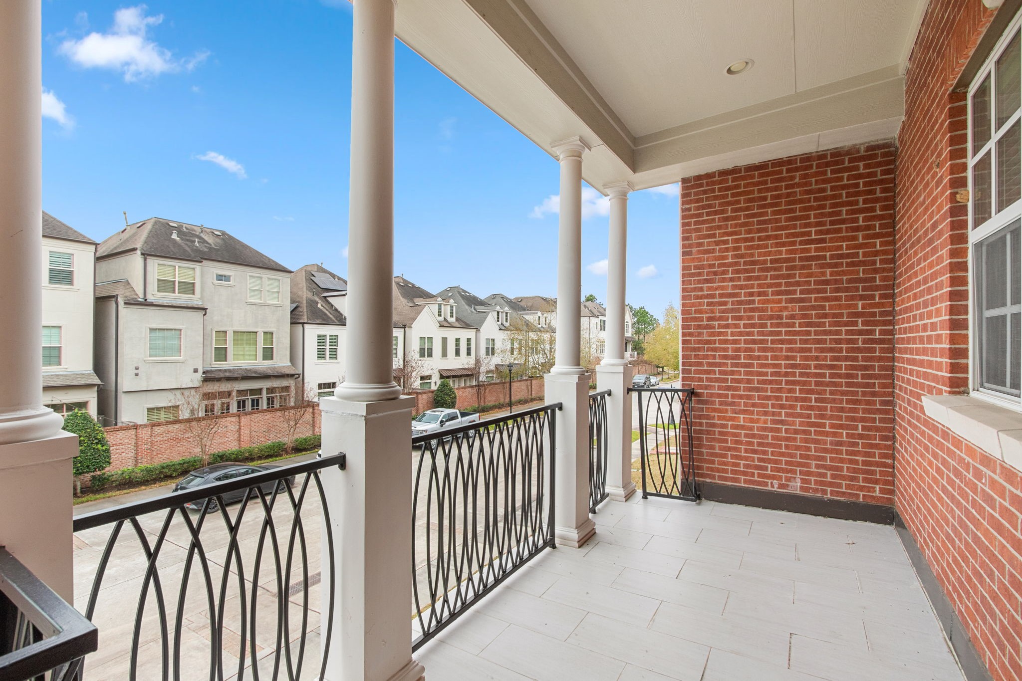 70 Shell Port Square The Woodlands, TX 77380 - Photo 30 of 50 a view of a city from a balcony
