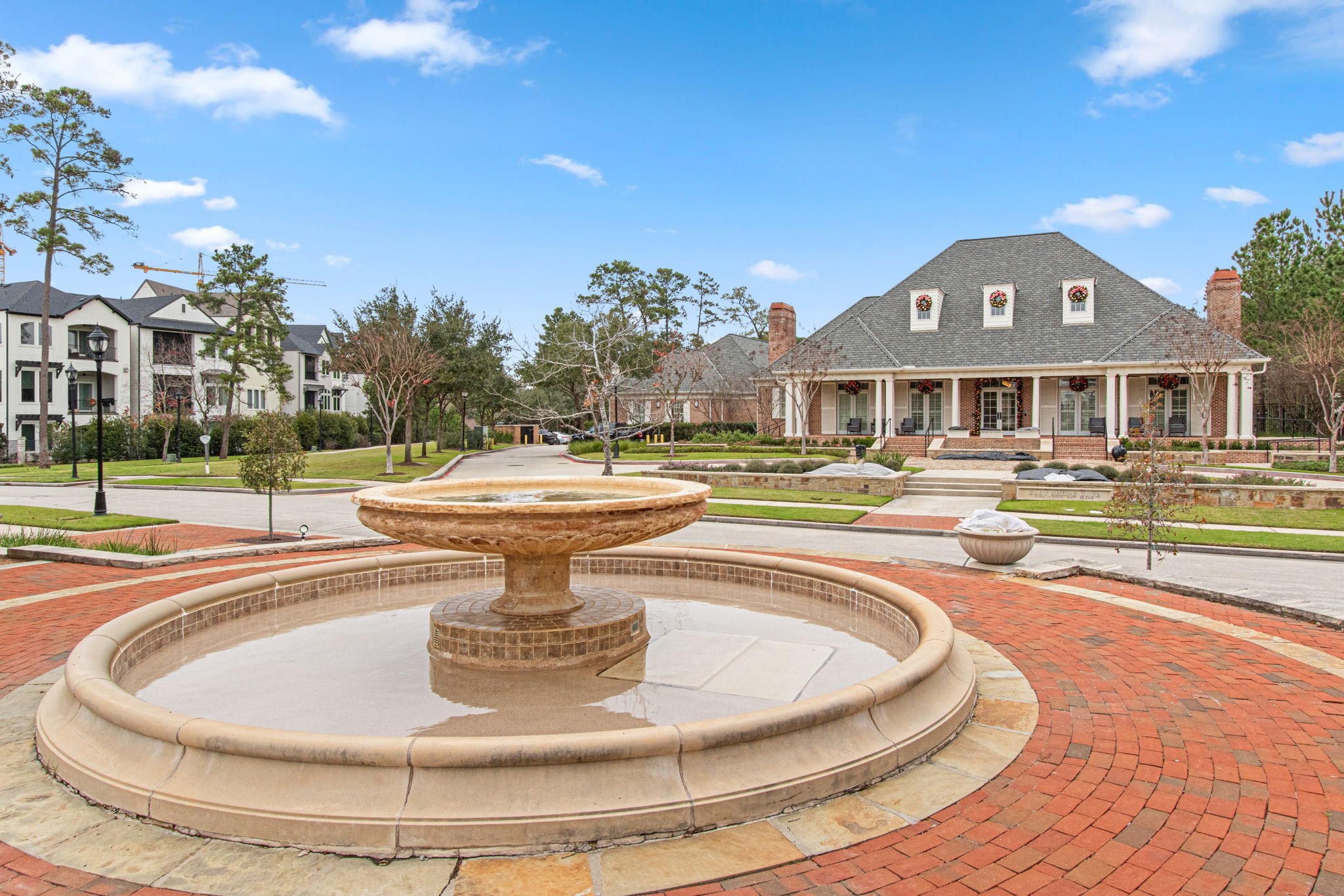 70 Shell Port Square The Woodlands, TX 77380 - Photo 35 of 50 a view of a swimming pool with outdoor seating