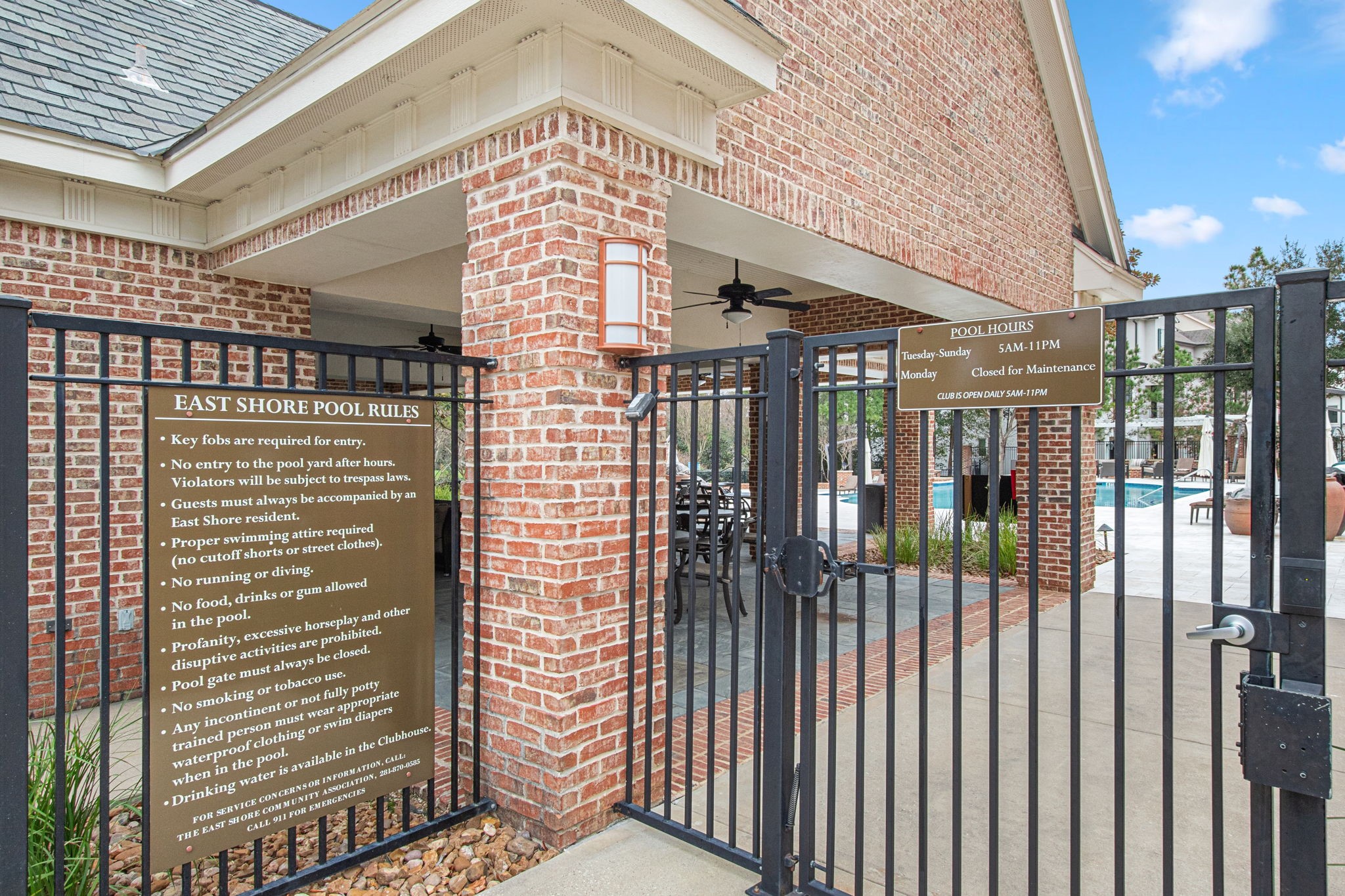 70 Shell Port Square The Woodlands, TX 77380 - Photo 38 of 50 a view of a brick building from the balcony