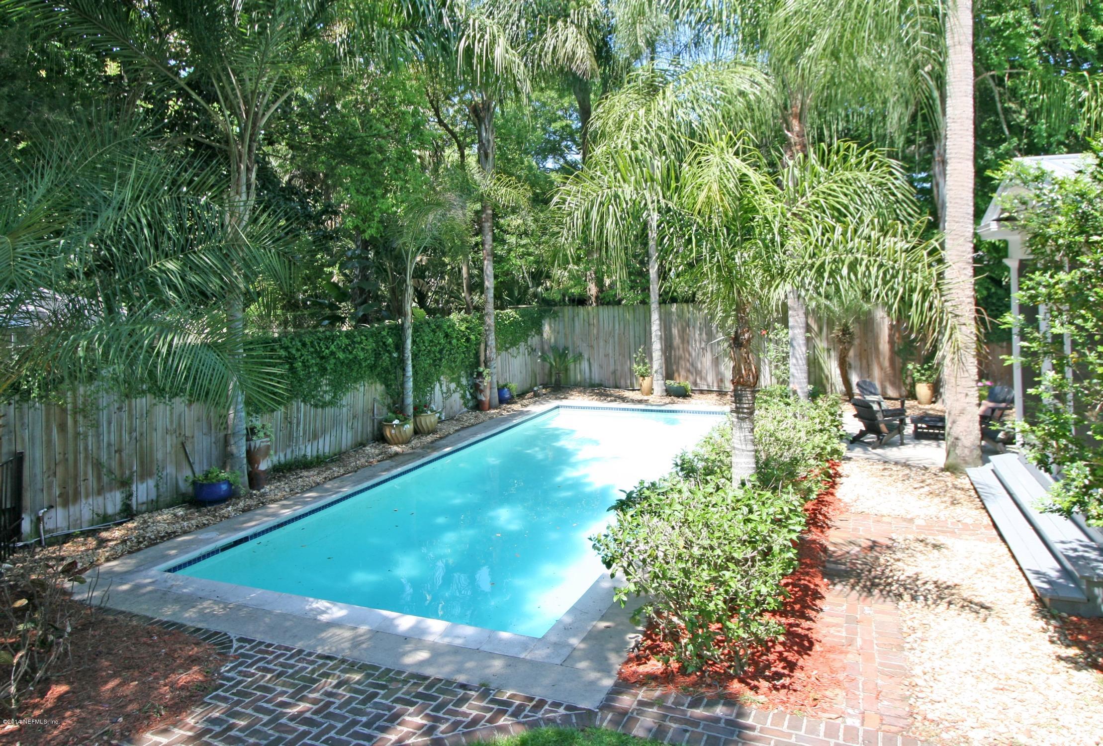48 Water Street St. Augustine, FL 32084 - Photo 8 of 52 a view of a backyard