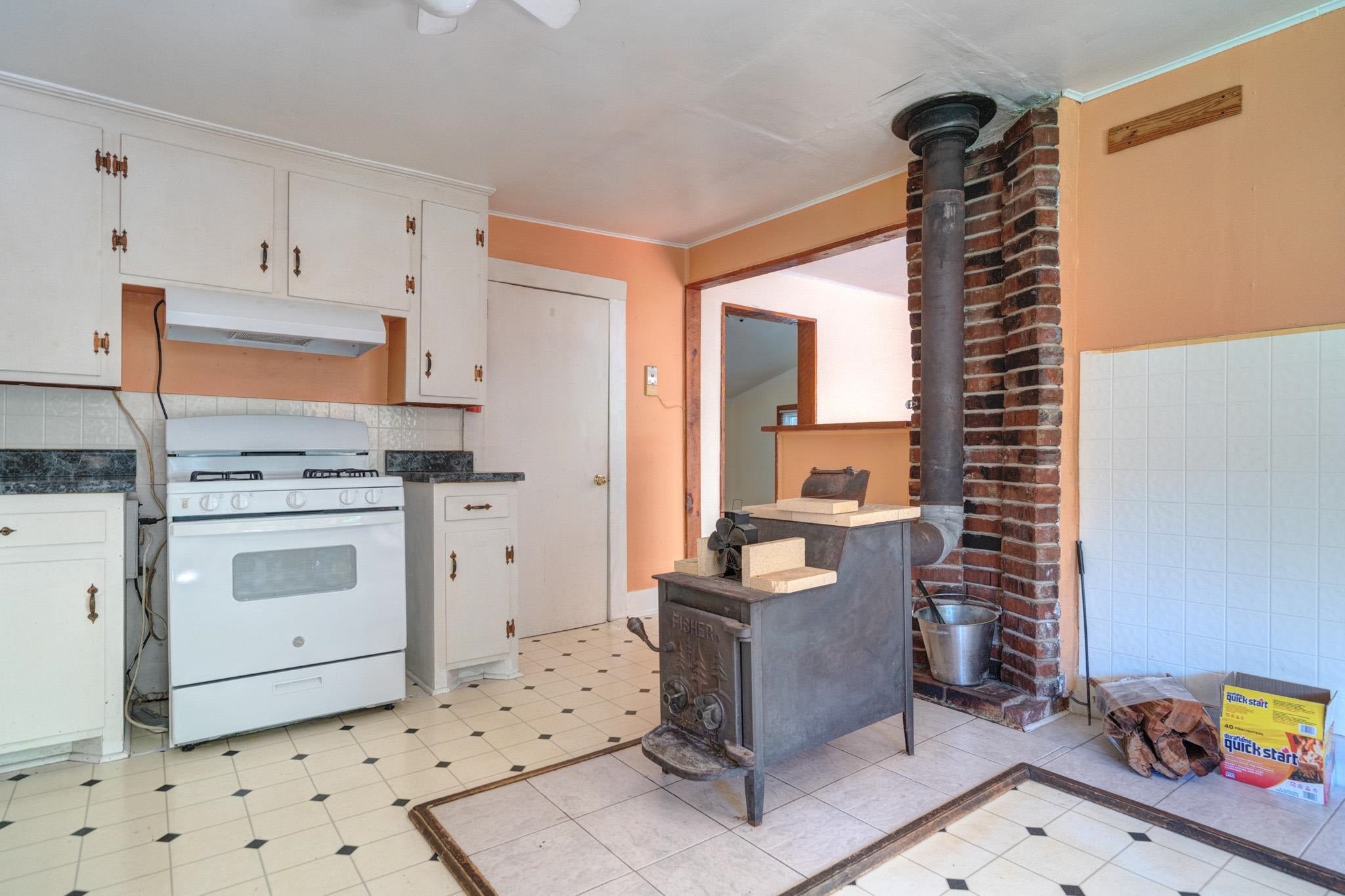 1703 Butternut Road Blacksburg, VA 24060 - Photo 24 of 31 Gallery Image 24