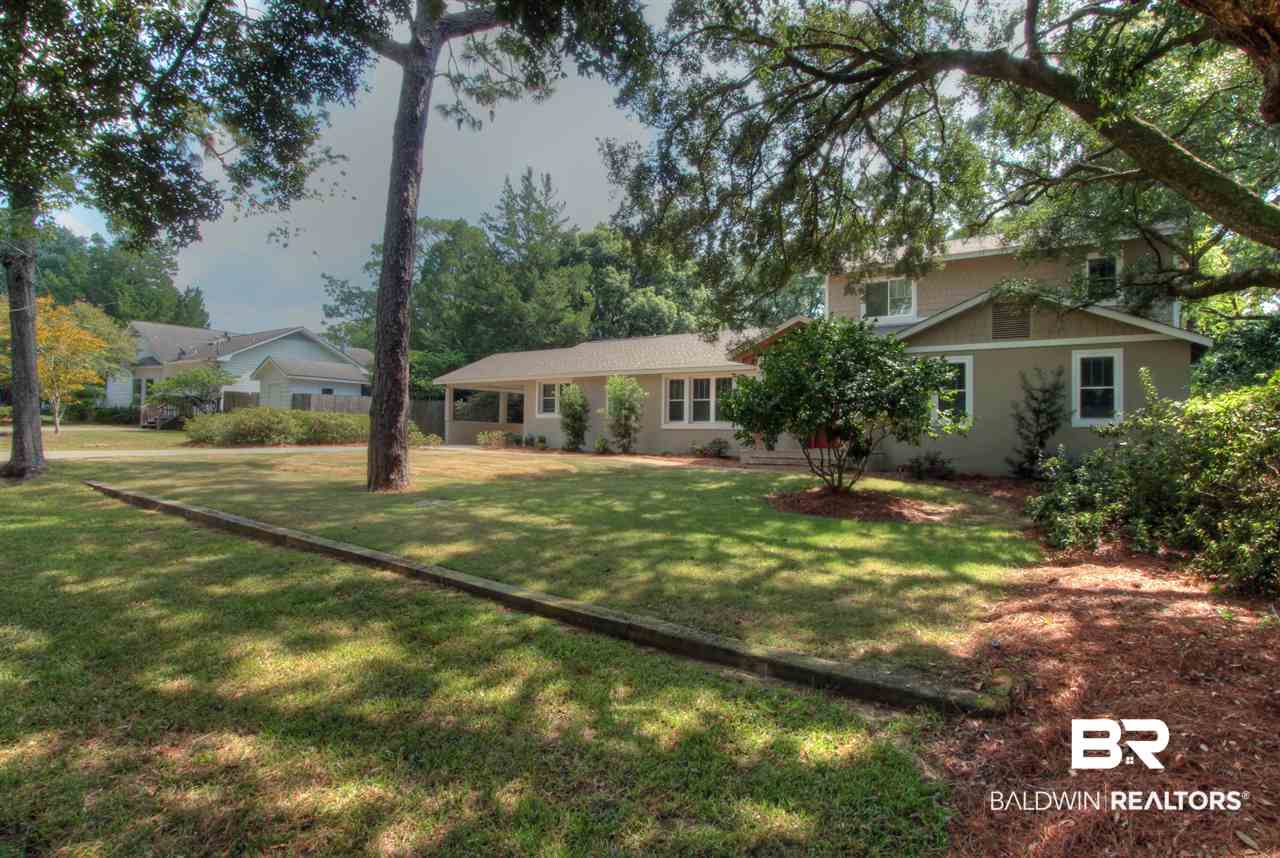 114 Powell Avenue Fairhope, AL 36532 - Photo 3 of 35