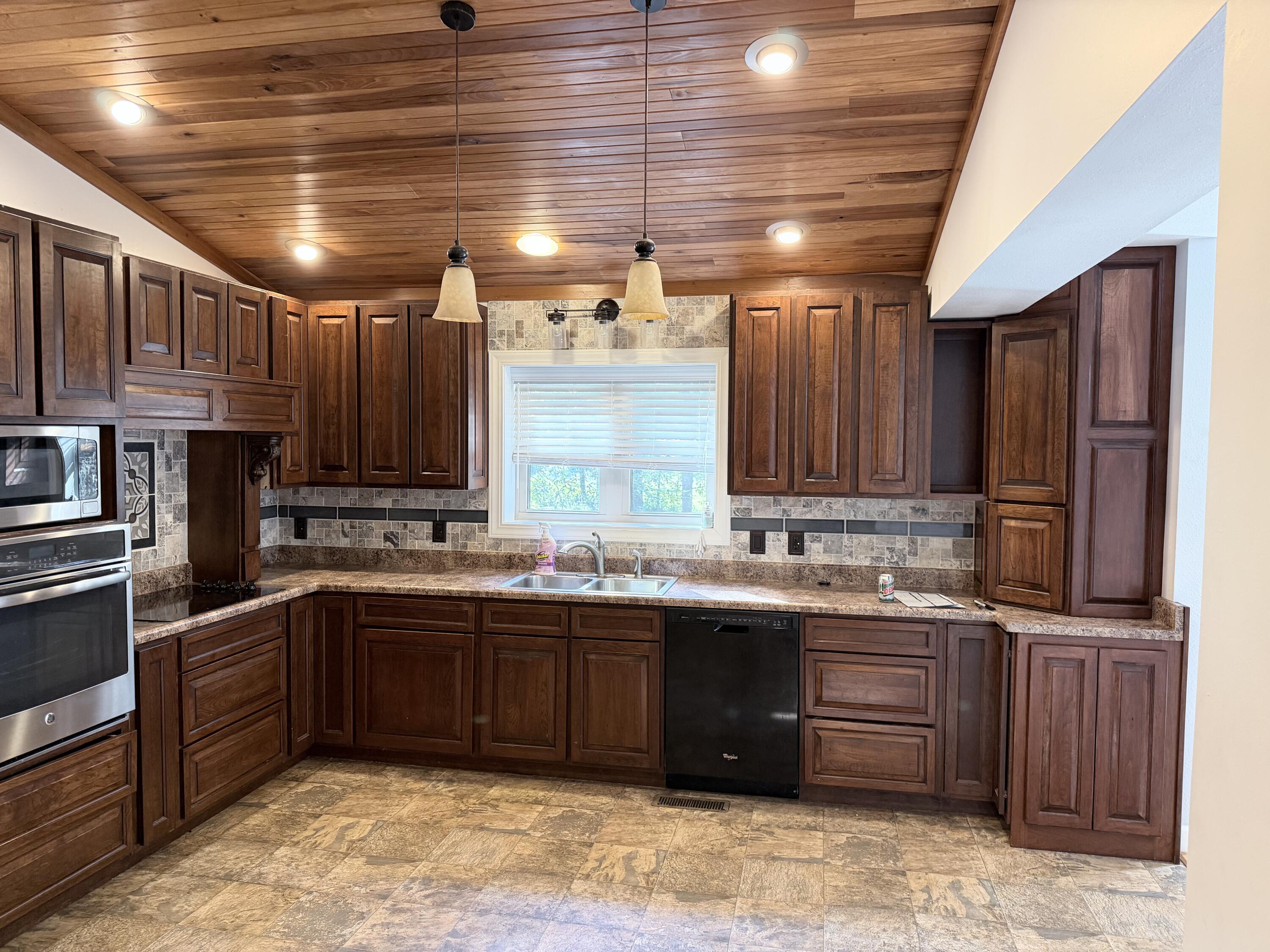 1549 Capp Springs Road Benton, KY 42025 - Photo 6 of 26 kitchen