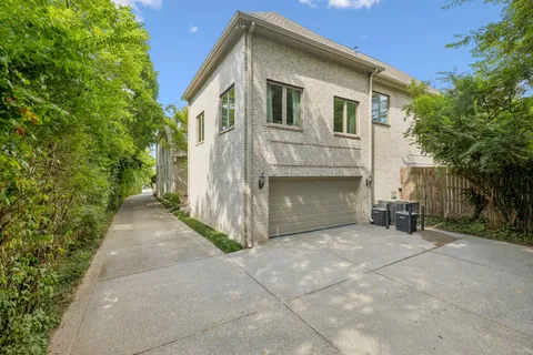 $1,250,000 | 2021 B Overhill Drive, Nashville, TN 37215