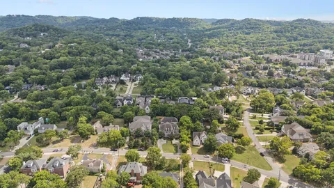 $1,250,000 | 2021 B Overhill Drive, Nashville, TN 37215