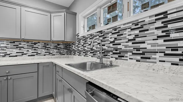 $349,900 | 86 Garfield Street, Lancaster, NY 14086