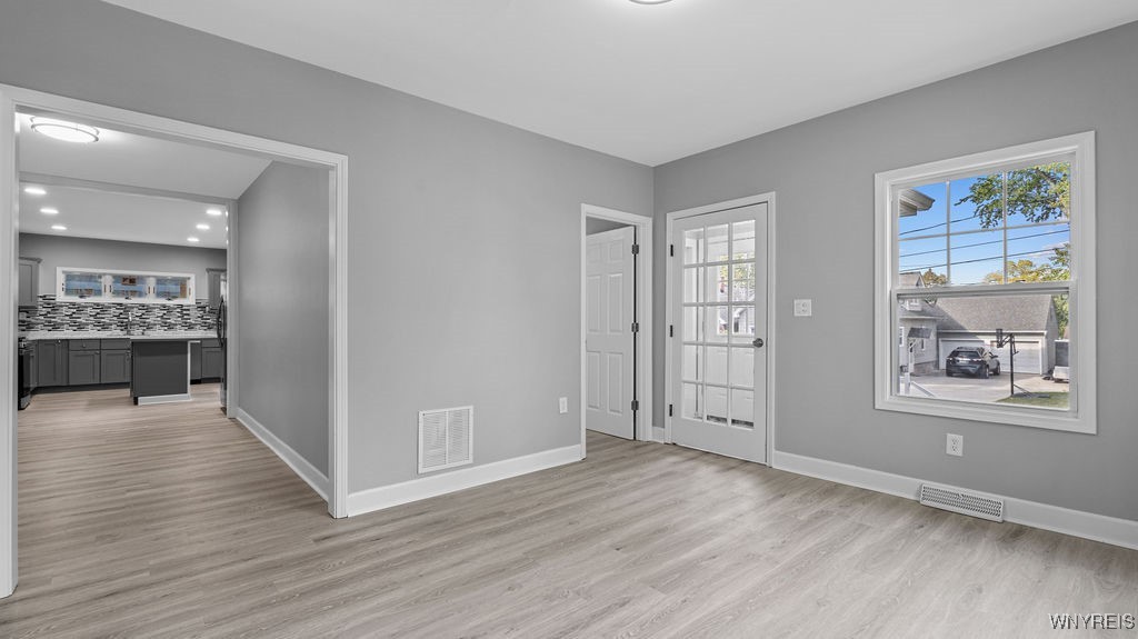 86 Garfield Street Lancaster, NY 14086 - Photo 6 of 43