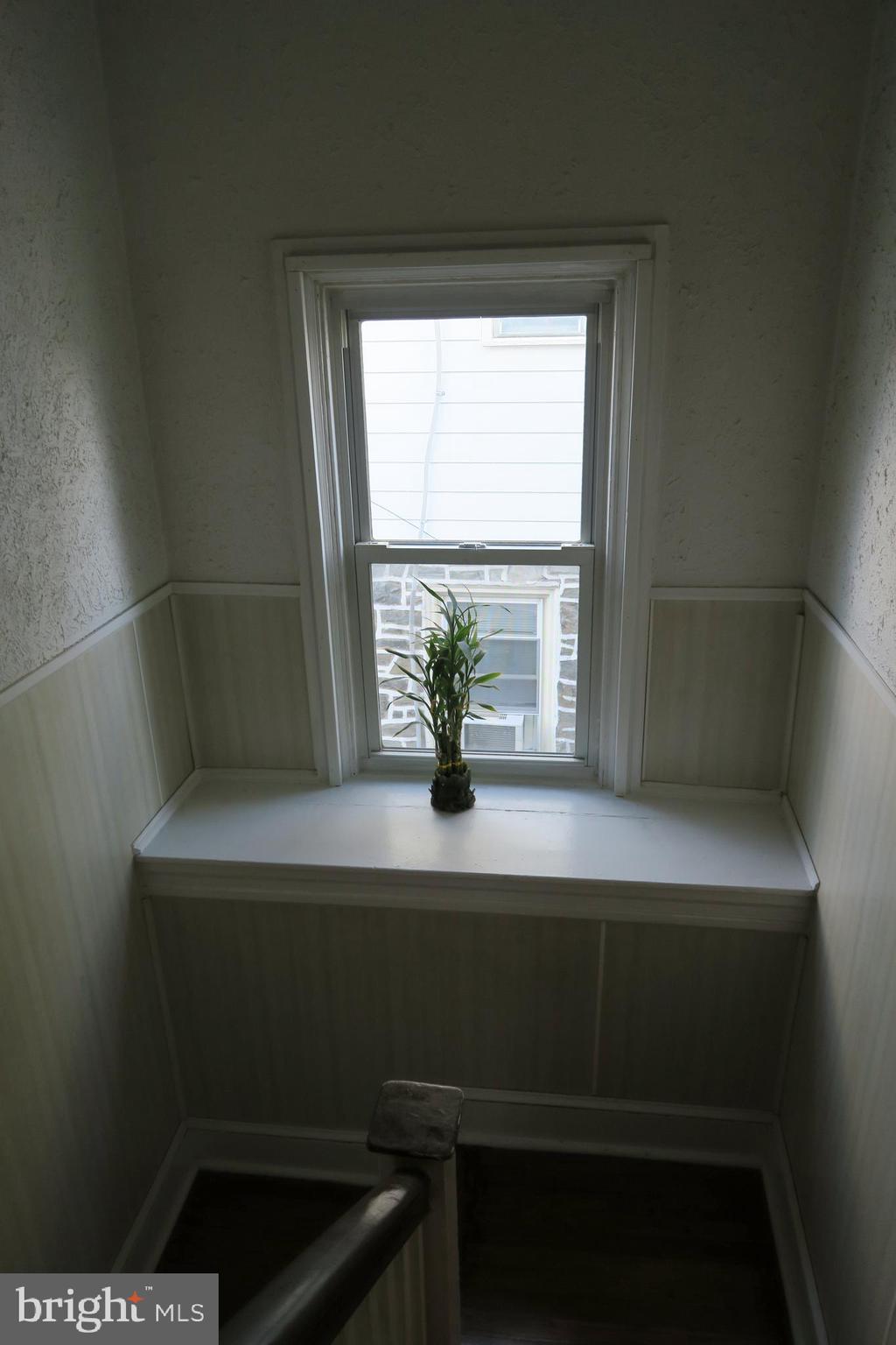 10 Overhill Road Upper Darby, PA 19082 - Photo 11 of 26