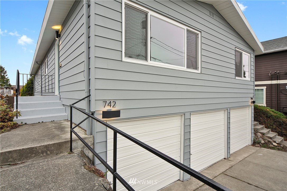 742 North 92nd Street Seattle, WA 98103 - Photo 1 of 16