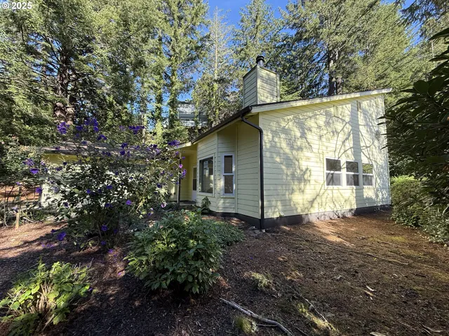 $320,000 | 1475 Seacrest Lane, Brookings, OR 97415