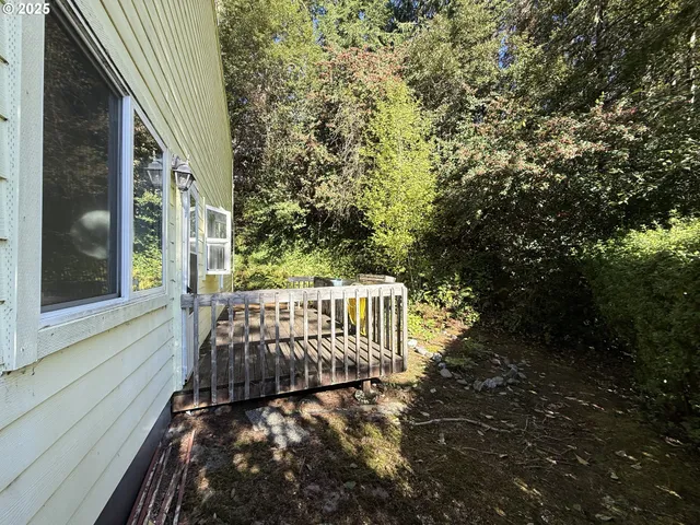 $320,000 | 1475 Seacrest Lane, Brookings, OR 97415