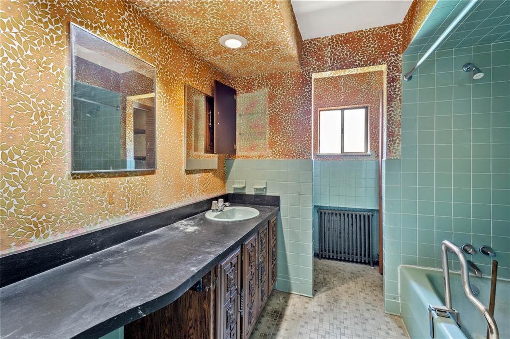 2250 Brownsville Road Pittsburgh, PA 15210 - Photo 18 of 25 Gallery Image 18