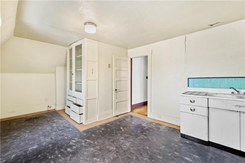 2250 Brownsville Road Pittsburgh, PA 15210 - Photo 23 of 25 Gallery Image 23