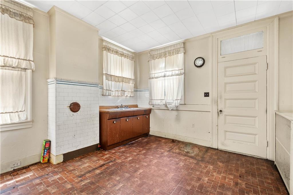 2250 Brownsville Road Pittsburgh, PA 15210 - Photo 10 of 25 Gallery Image 10