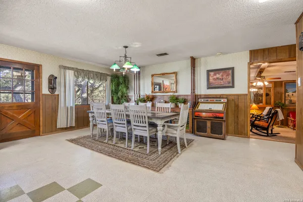 $2,950 | 118 Buffalo Spring Road, New Braunfels, TX 78132