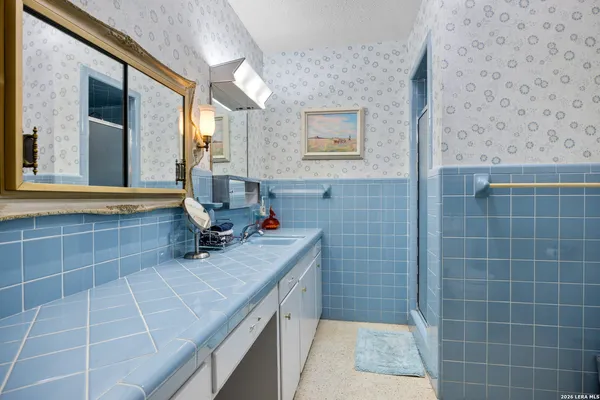 $2,950 | 118 Buffalo Spring Road, New Braunfels, TX 78132