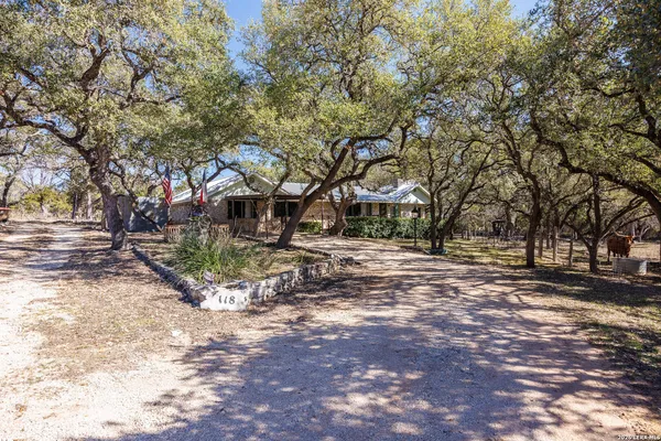 $2,950 | 118 Buffalo Spring Road, New Braunfels, TX 78132