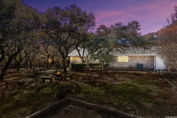 $2,950 | 118 Buffalo Spring Road, New Braunfels, TX 78132
