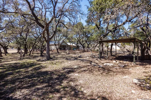 $2,950 | 118 Buffalo Spring Road, New Braunfels, TX 78132