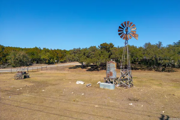 $2,950 | 118 Buffalo Spring Road, New Braunfels, TX 78132