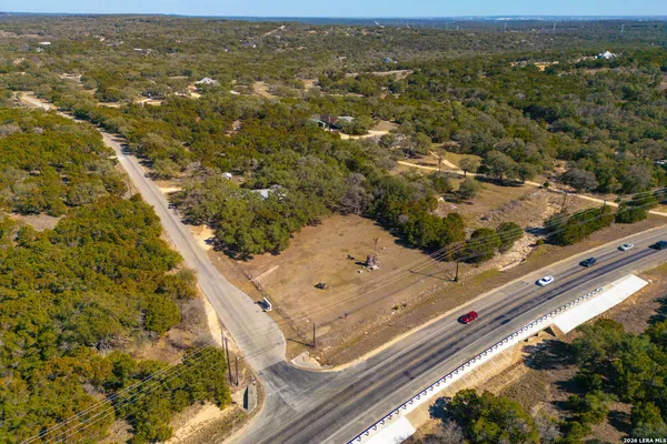 $2,950 | 118 Buffalo Spring Road, New Braunfels, TX 78132