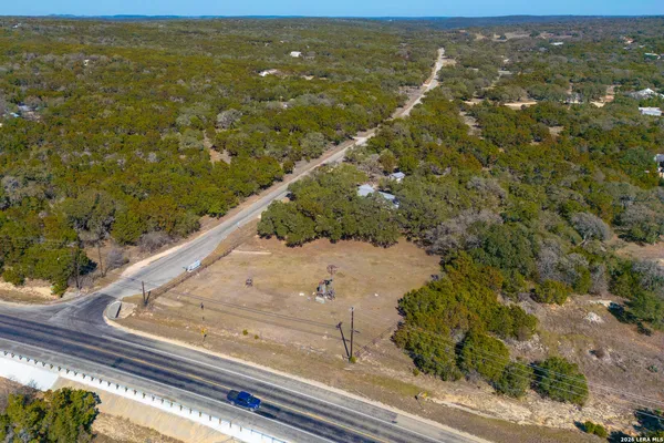 $2,950 | 118 Buffalo Spring Road, New Braunfels, TX 78132