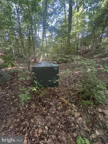 a view of a outdoor space