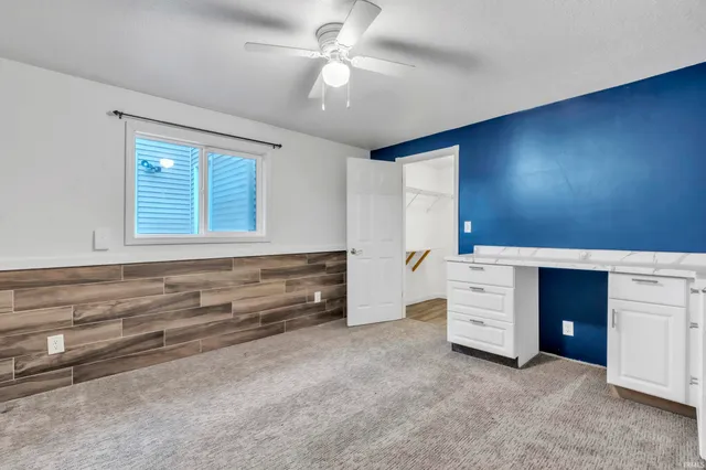 $288,900 | 885 West 590 South, Wolcottville, IN 46795