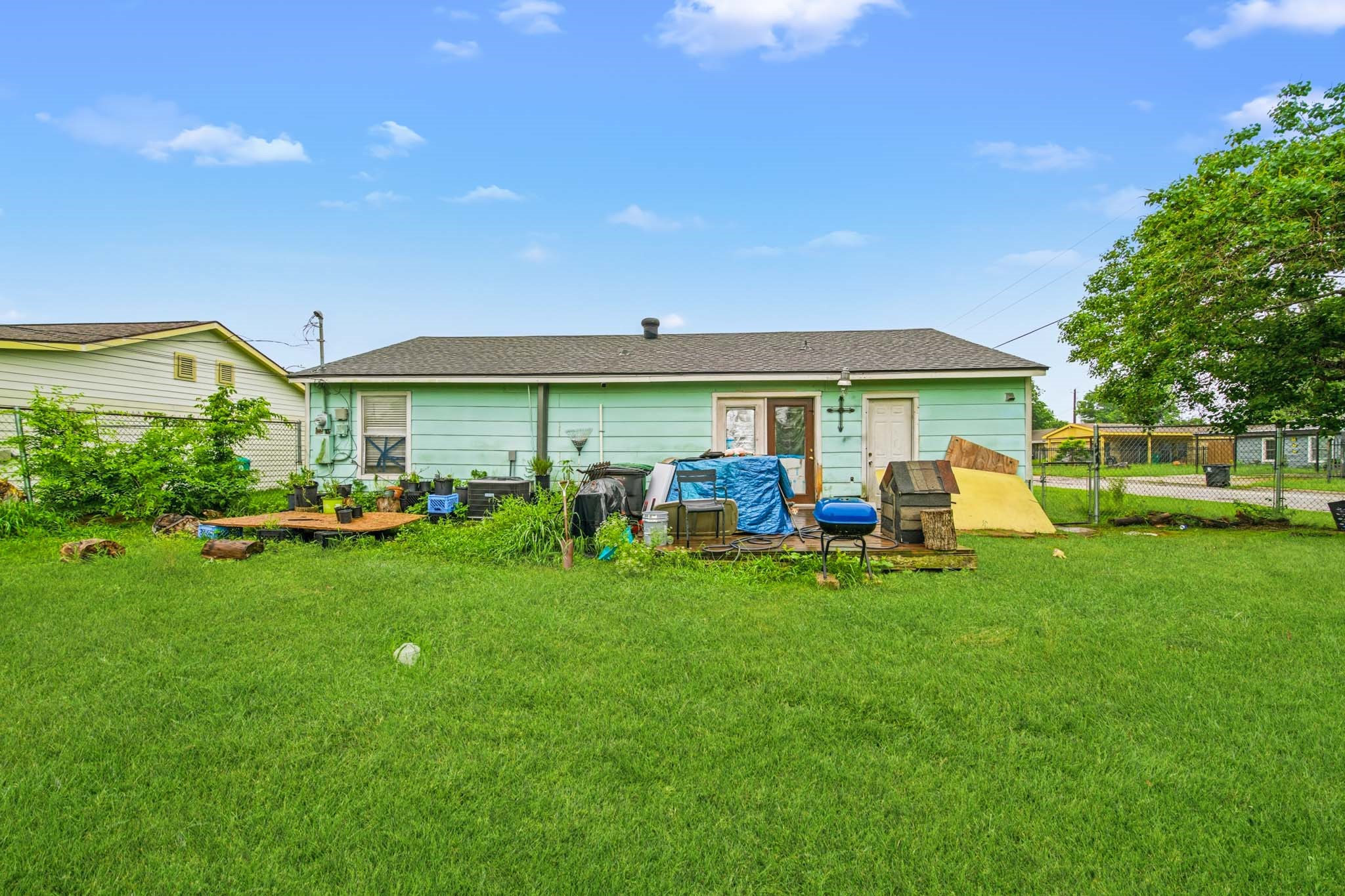 5003 Ridgeway Drive Houston, TX 77033 - Photo 14 of 25