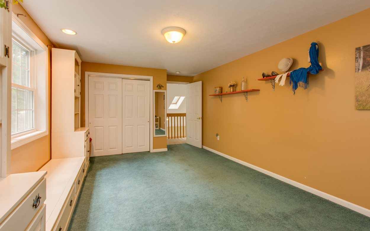27 Seavey Road Windham, NH 03087 - Photo 27 of 39