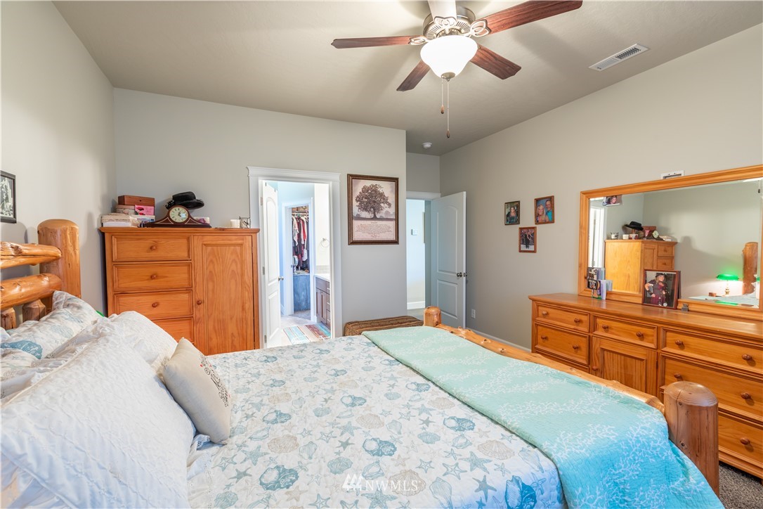 315 R Street Southwest Quincy, WA 98848 - Photo 13 of 34 Gallery Image 13