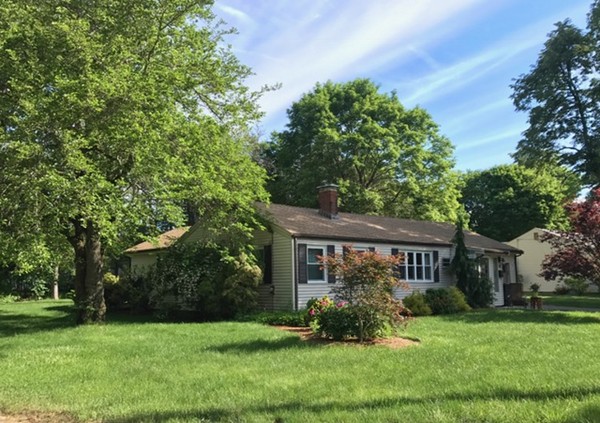 14 Middlesex Road Sharon, MA 02067 - Photo 2 of 25 Gallery Image 2