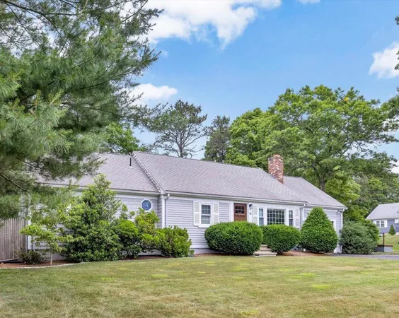 $750,000 | 16 Pine View Drive, Cotuit, MA 02635