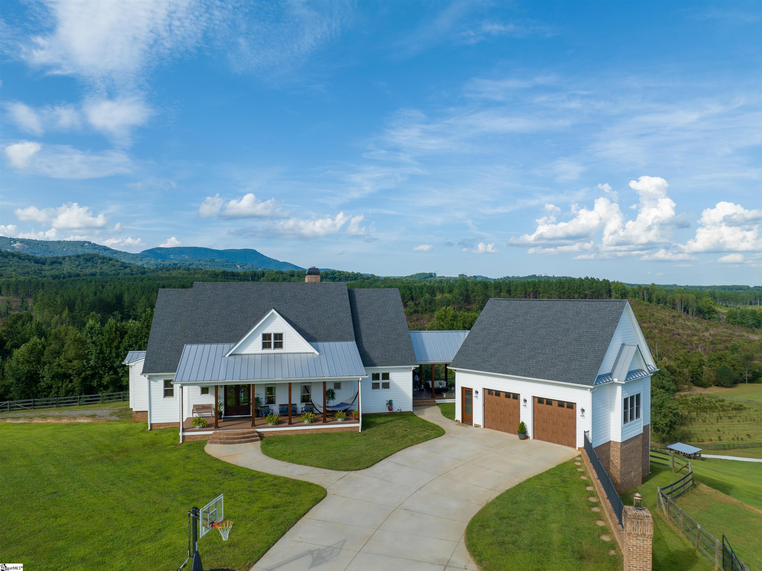 154 Glassy Road Landrum, SC 29356 - Photo 3 of 36