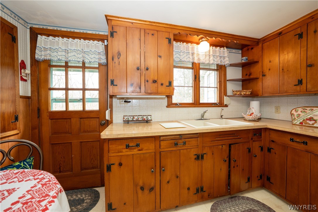 7587 Back Creek Road Boston, NY 14075 - Photo 8 of 47