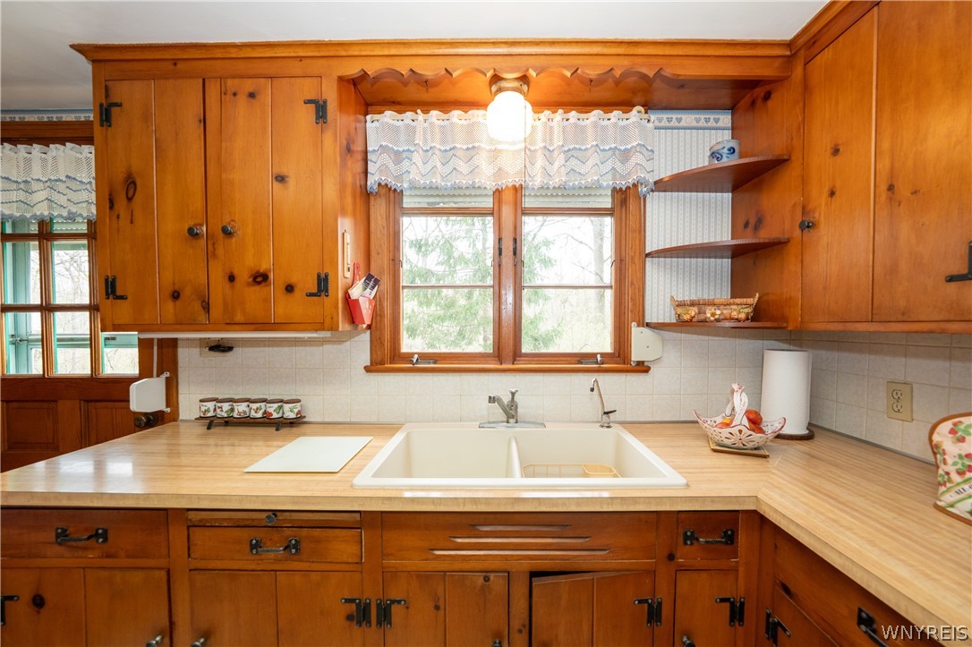 7587 Back Creek Road Boston, NY 14075 - Photo 9 of 47