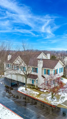 $229,000 | 530 Foxridge Drive, Unit 530, Fox Lake, IL 60020