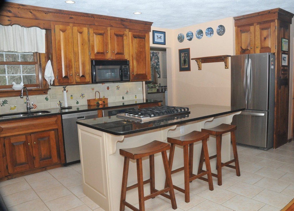 13 Tenney Road Westford, MA 01886 - Photo 7 of 28